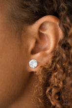 Load image into Gallery viewer, Just In TIMELESS - Gold Post Earring 2533E