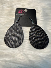 Load image into Gallery viewer, Natural Resource - Black Earring 2664E