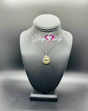 Load image into Gallery viewer, Duchess Decorum - Yellow Necklace 1408n