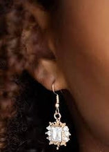 Load image into Gallery viewer, Can’t Stop The REIGN - Gold Earring 2543E