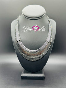 Feast or Famine - Black Necklace 5n