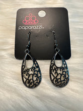 Load image into Gallery viewer, Always Be VINE - Black Earring 2547E