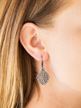 Load image into Gallery viewer, Flirty Florals - Black Earring 2699E