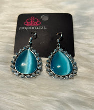 Load image into Gallery viewer, Teardrop Trendsetter - Blue Earring 2512e