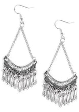 Load image into Gallery viewer, In The ROGUE- Silver Earring