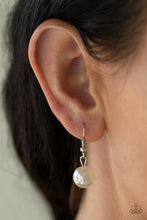 Load image into Gallery viewer, Social Hour - White Necklace