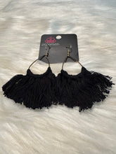 Load image into Gallery viewer, Tassel Treat - Black Earring 2716
