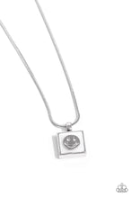 Load image into Gallery viewer, Smiley Season - White Necklace 1490n