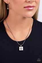 Load image into Gallery viewer, Smiley Season - White Necklace 1490n