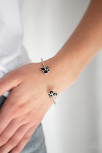 Load image into Gallery viewer, Going For Glitter - Black Bracelet 1624B