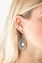 Load image into Gallery viewer, Really Whimsy - White Earring 2636E