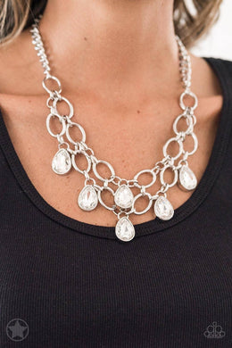 Show - Stoppping Shimmer- White Blockbuster Necklace 1245N