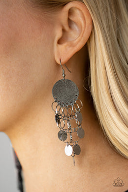 Turn On The BRIGHTS - Black Earring 2661E