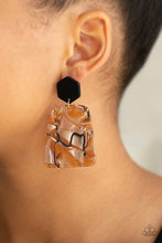 Load image into Gallery viewer, Majestic Mariner - Brown Earring 39E