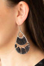 Load image into Gallery viewer, Samba Scene - Black Earring 2851e