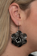 Load image into Gallery viewer, Midnight Garden - Black Earring 1e