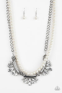 Bow Before The Queen-White Necklace 83n