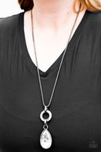 Load image into Gallery viewer, Lookin Like A Million - Black Necklace 28n