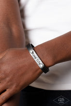 Load image into Gallery viewer, Love Life - Black Bracelet 1610b