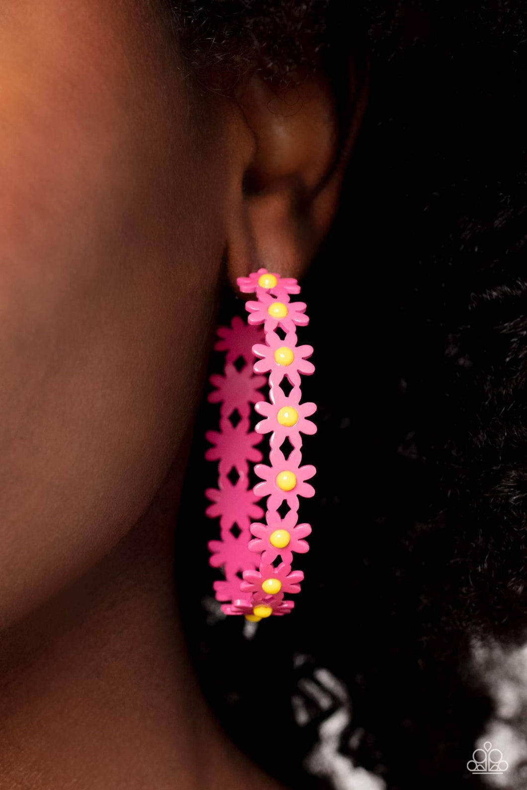 Daisy Disposition - Pink Earring 2927e