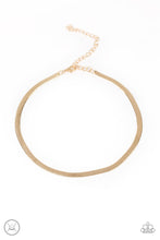 Load image into Gallery viewer, Serpentine Sheen - Gold Choker 1010n