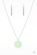 Load image into Gallery viewer, Midsummer Musical - Green Necklace 1115N