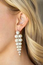 Load image into Gallery viewer, Totally Tribeca - White Earring 2686E