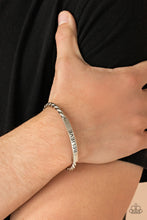 Load image into Gallery viewer, Keep Calm and Believe - Silver Bracelet 1529b