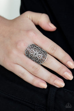 Majestic Mandala - Black Ring