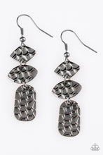 Load image into Gallery viewer, Nine to Hive - Black Earring 2666E
