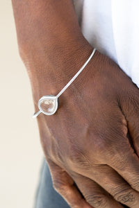 Make A Spectacle - White Bracelet 1569B