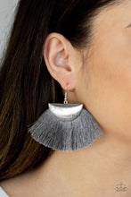 Load image into Gallery viewer, Fox Trap - Silver Earring 74E