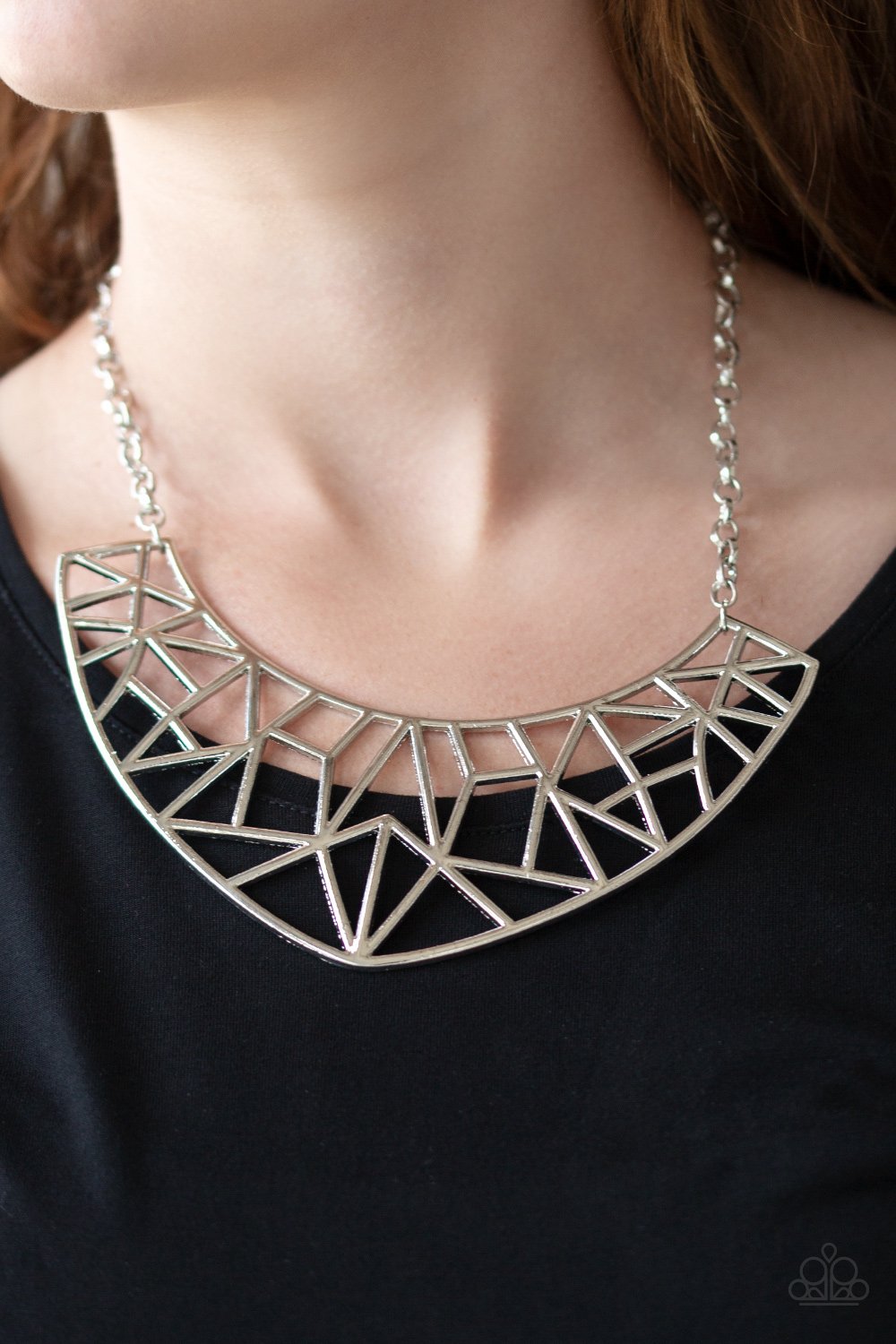 Strike While HAUTE -  White Necklace 1327n