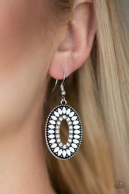 Fishing For Fabulous - White Earring 2550E