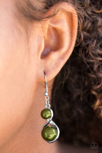 i Set The Stage - Green Earrings 2558E