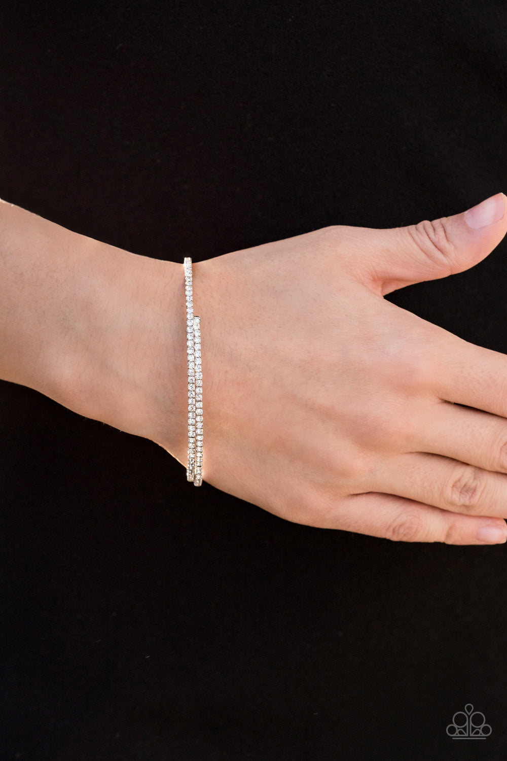Sleek Sparkle - White Bracelet 1613B