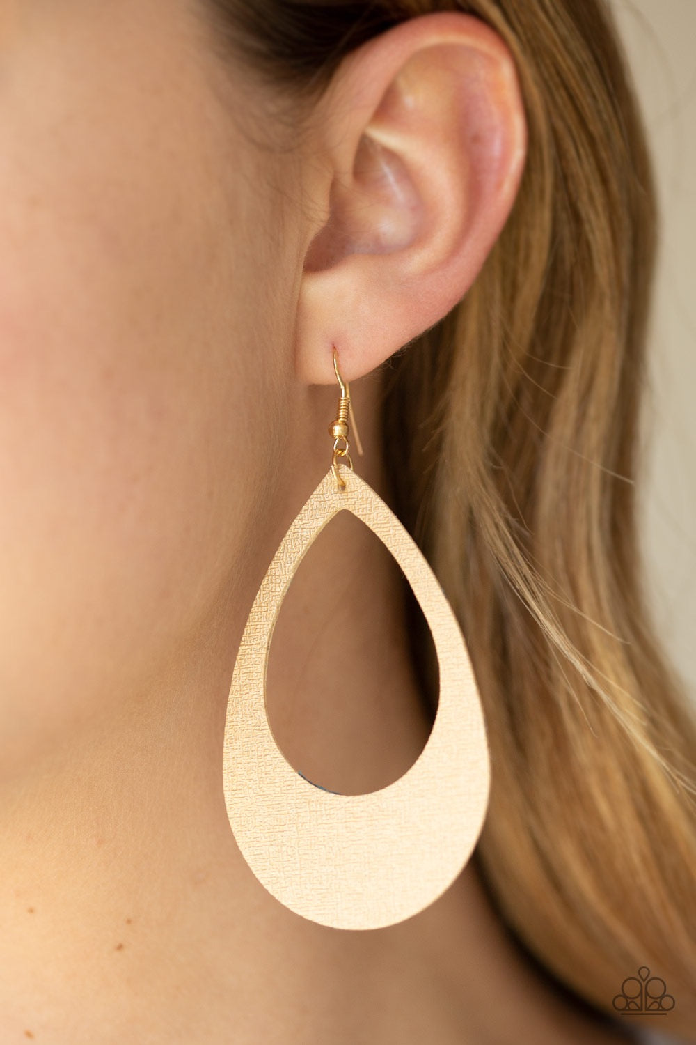 What A Natural - Gold Earring 2630E