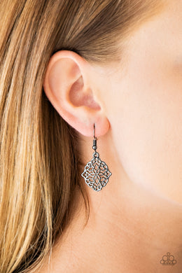 Flirty Florals - Black Earring 2699E