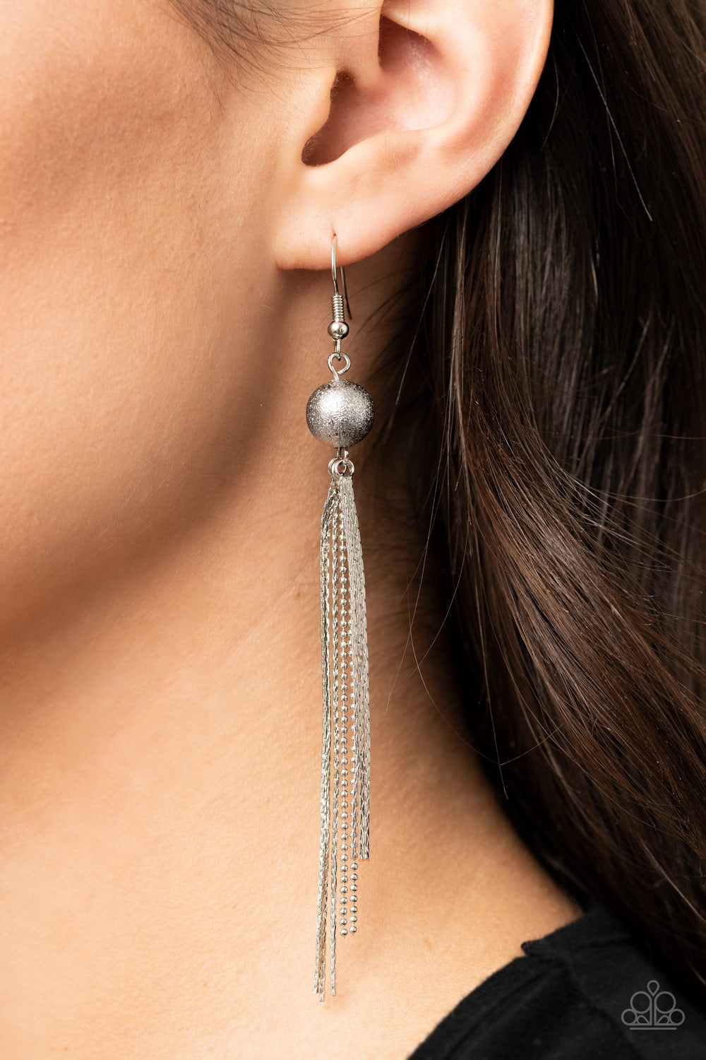 SLEEK- ing Revenge - Silver Earring 2779E