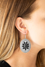 Load image into Gallery viewer, Absolutely Apothecary - Black Earring 2564E