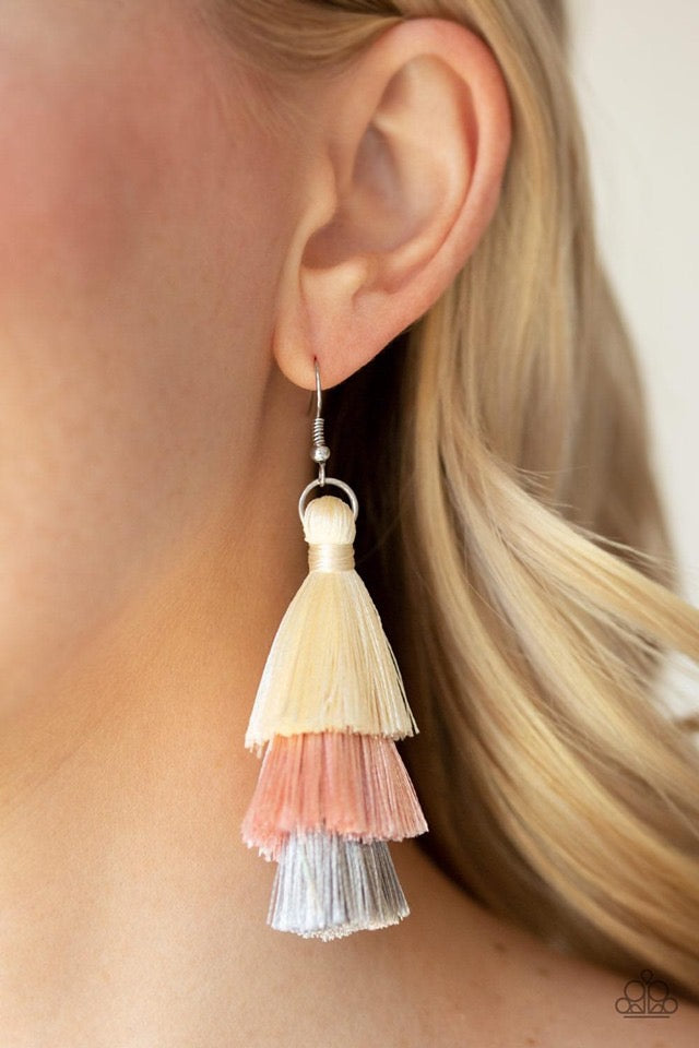 Hold On Your Tassel ! - Pink Earring 53E